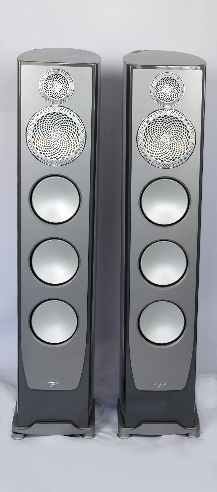 Paradigm Persona 5F aus unserer Demo